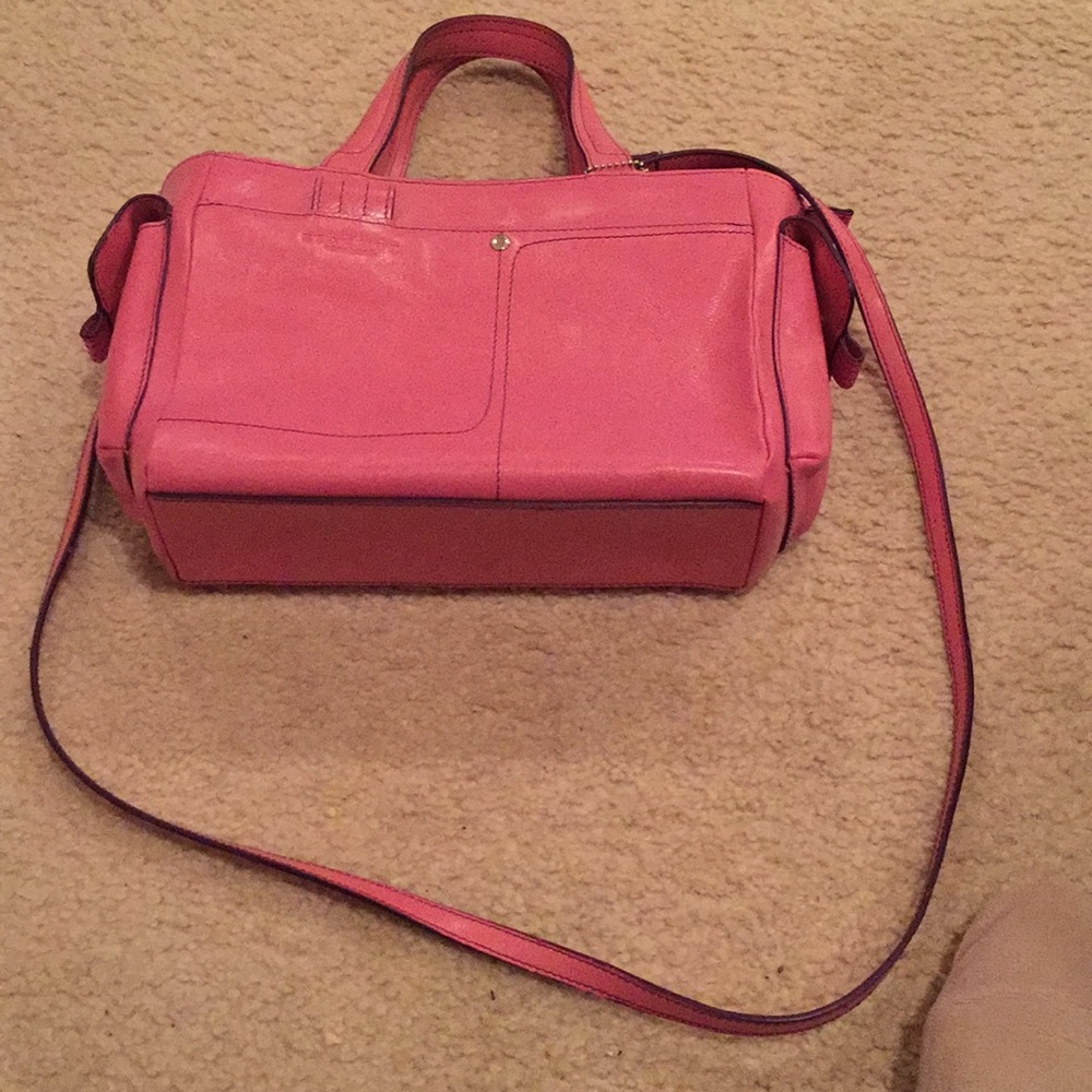 Reaction Kenneth Cole Pink Handbag